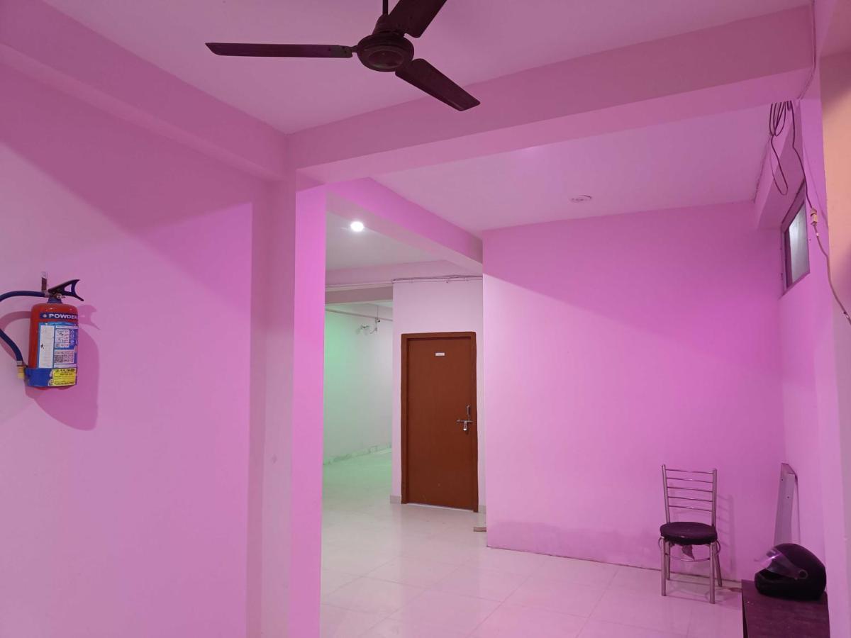 Oyo Pandey Ji Guesthouse 고라크푸르 외부 사진