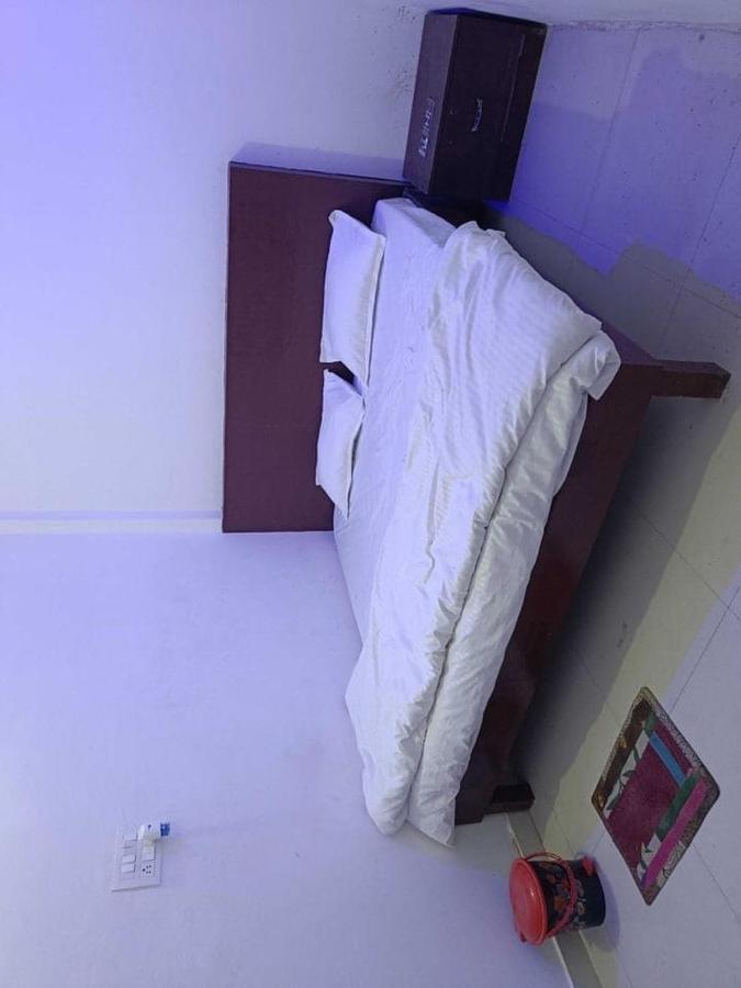 Oyo Pandey Ji Guesthouse 고라크푸르 외부 사진